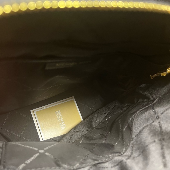 MK Backpack - Picture 6 of 7